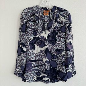 Tory Burch Navy and White Patterned Silk Blouse Size: 0